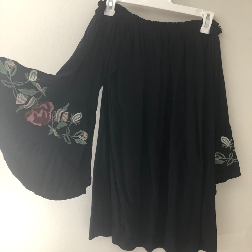 Off the shoulder dress!